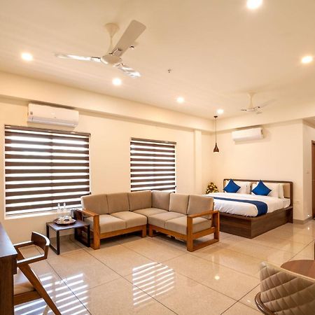 Kumbanad Heritage Hotel Vennikulam Kültér fotó