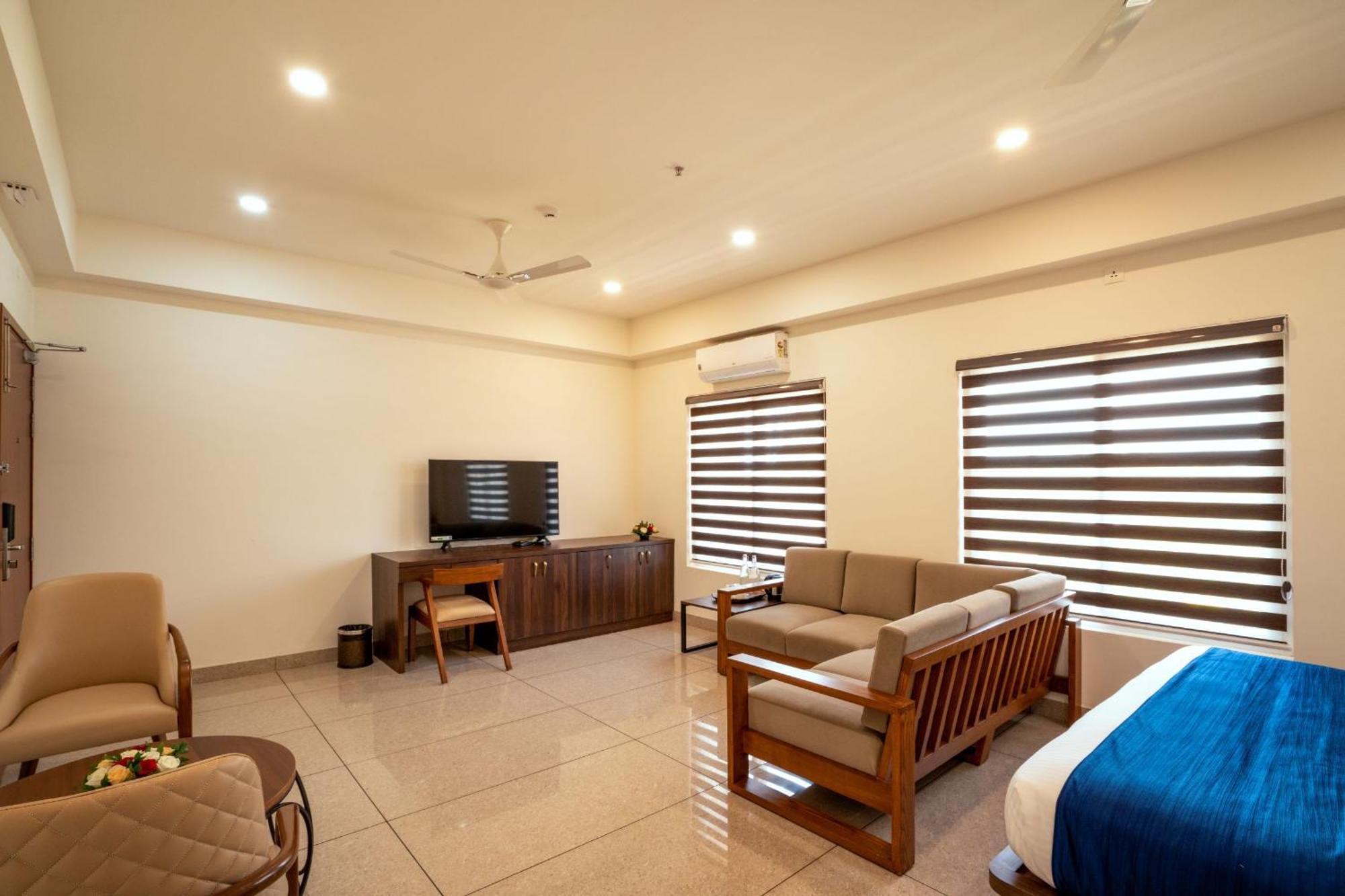 Kumbanad Heritage Hotel Vennikulam Kültér fotó