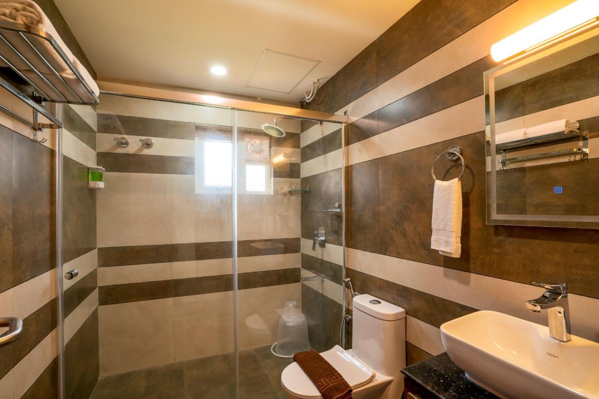Kumbanad Heritage Hotel Vennikulam Kültér fotó